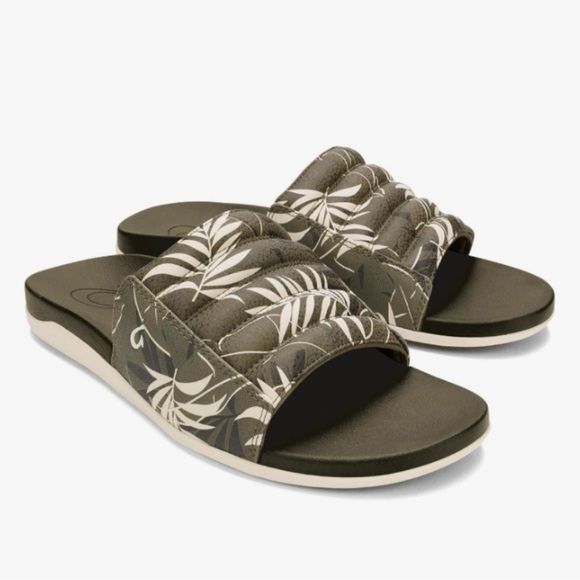 OluKai Maha ‘Olu‎ Palm Print Slide Sandals - Picture 1 of 16